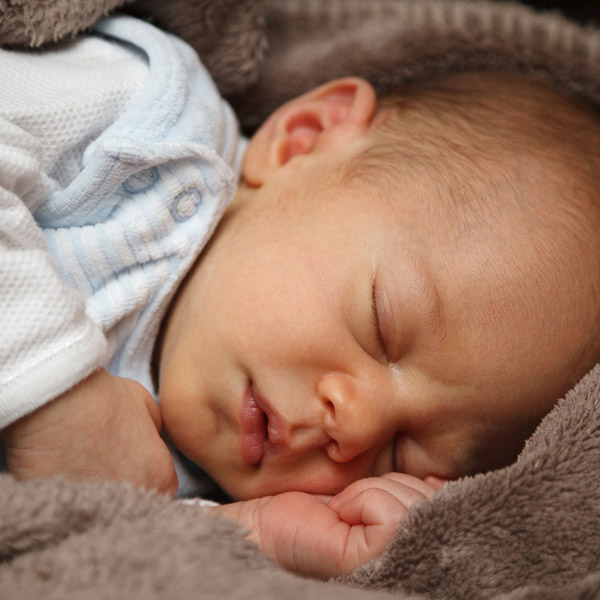quadrat-schlafendes-baby